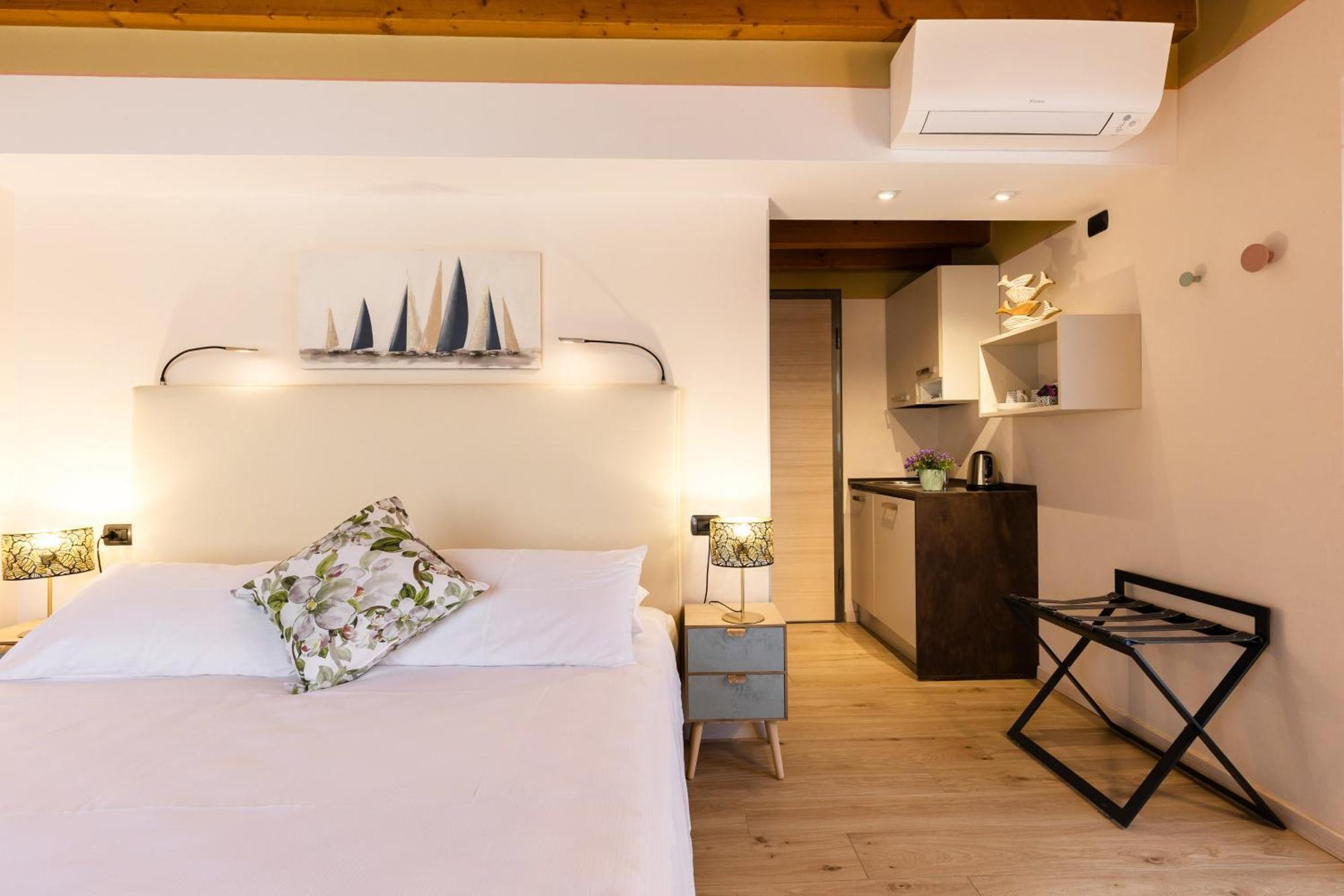 Bed and breakfast Charming Sirmione Extérieur photo