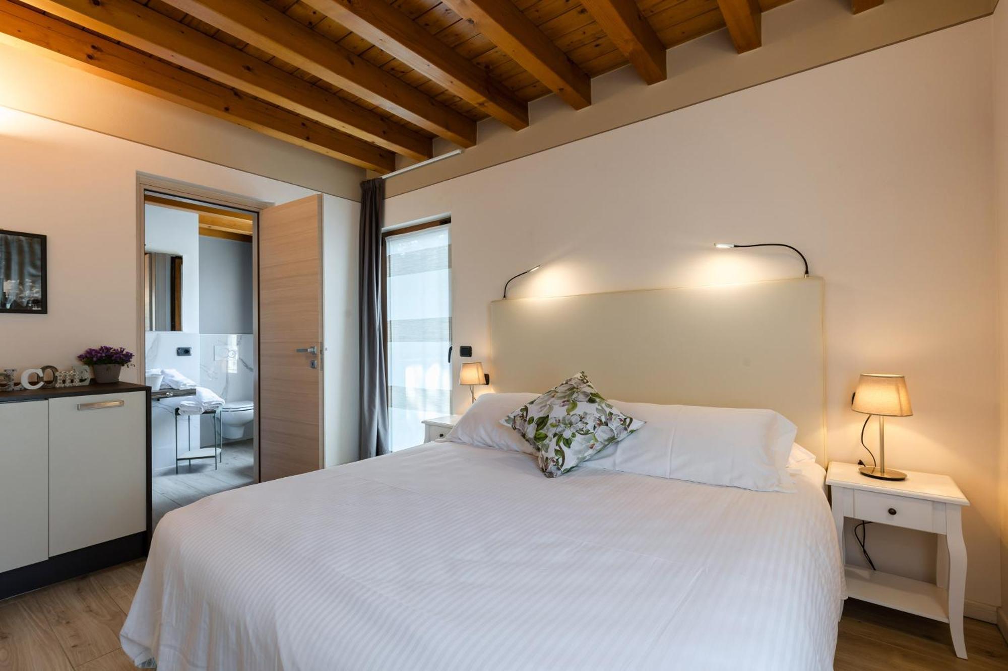Bed and breakfast Charming Sirmione Extérieur photo